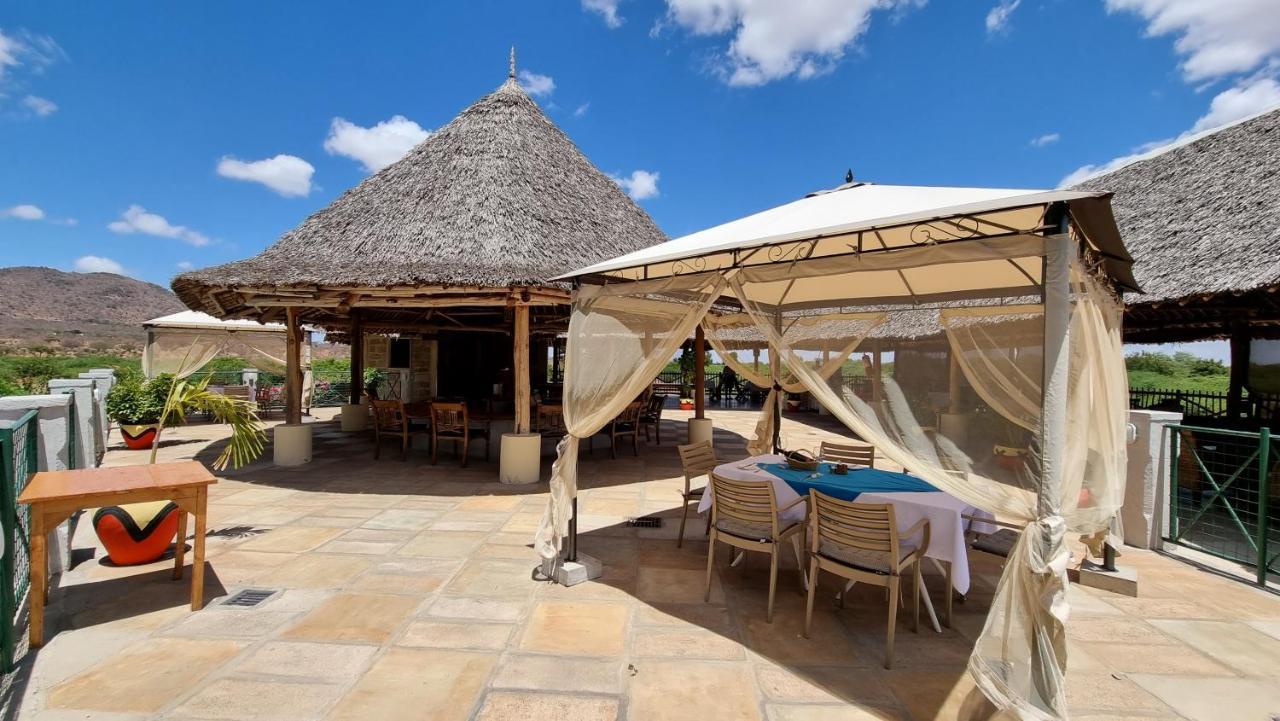 Manyatta Camp Hotel Voi Exterior photo