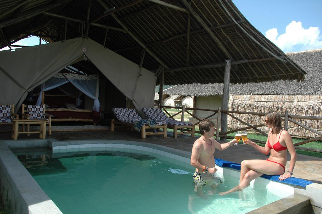 Manyatta Camp Hotel Voi Exterior photo