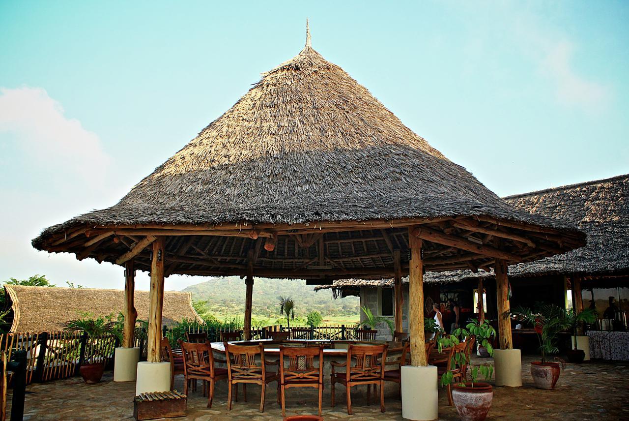 Manyatta Camp Hotel Voi Exterior photo